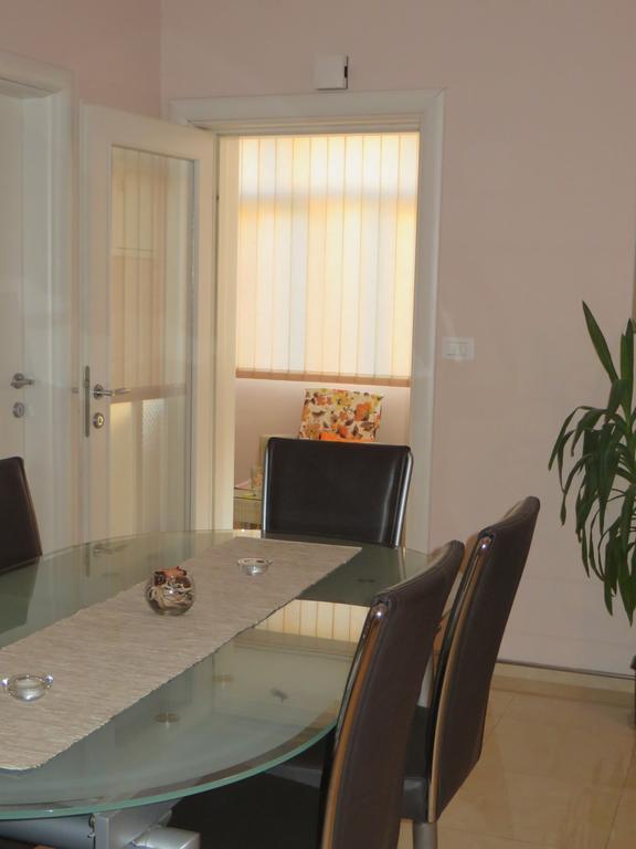 Apartment Simaris Šibenik Exterior foto